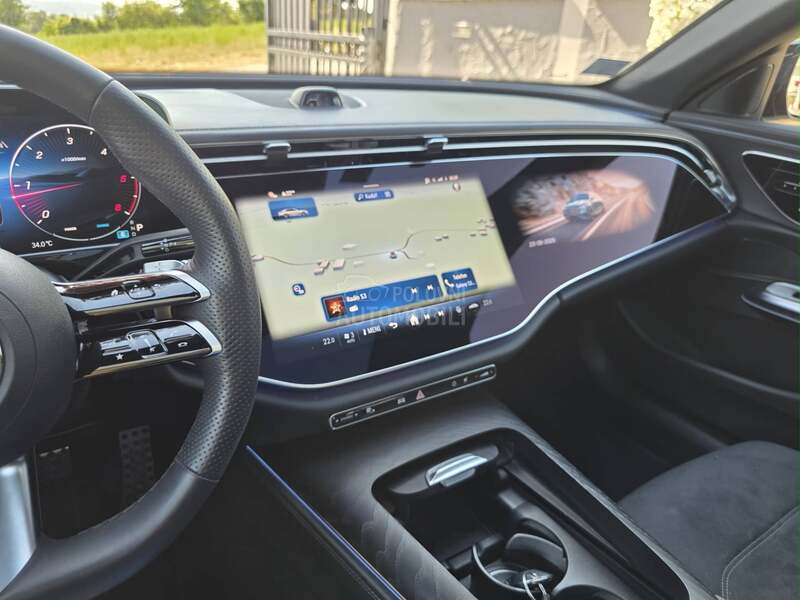 Mercedes Benz E 220 d 4M 3XAMG NOV