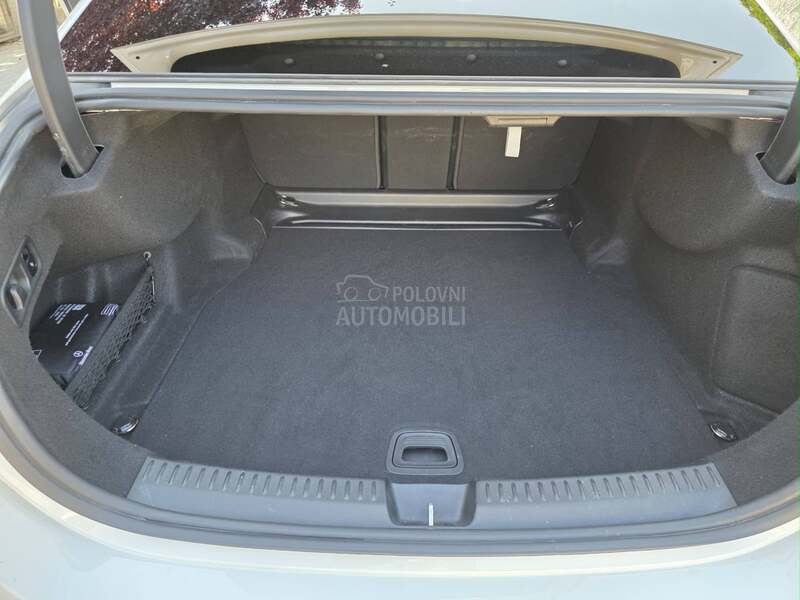 Mercedes Benz E 220 d 4M 3XAMG NOV