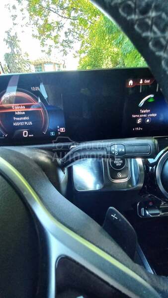 Mercedes Benz GLB 200 