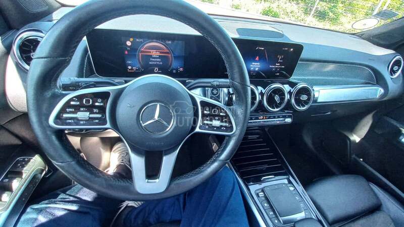 Mercedes Benz GLB 200 