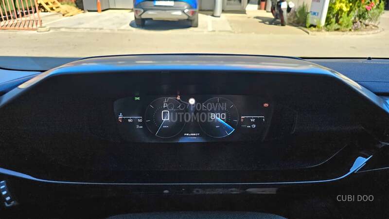 Peugeot 408 1.6e ALLURE 215 AT8
