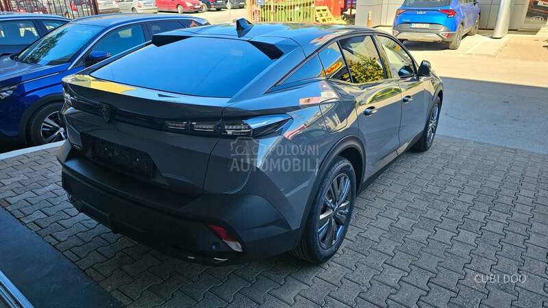 Peugeot 408 1.6e ALLURE 215 AT8