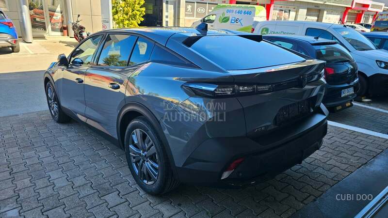 Peugeot 408 1.6e ALLURE 215 AT8