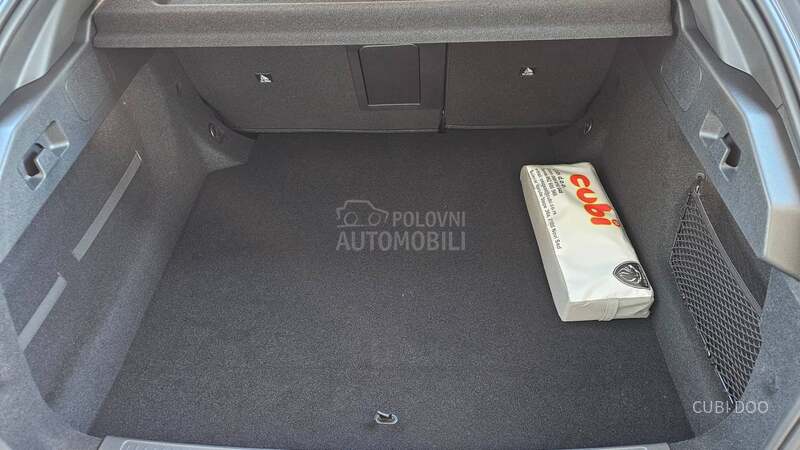 Peugeot 408 1.6e ALLURE 215 AT8