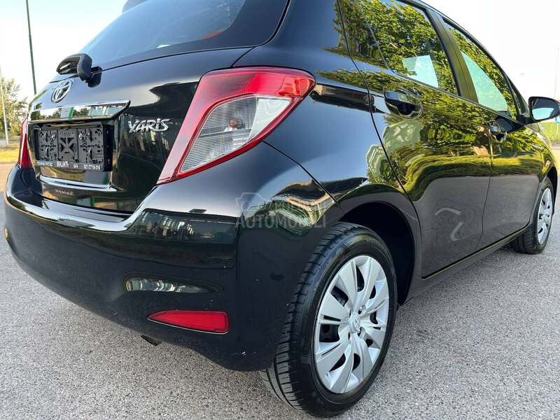 Toyota Yaris 1.3 Švajcarac