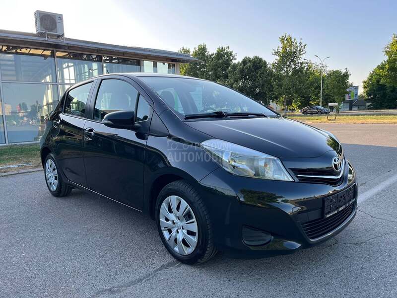 Toyota Yaris 1.3 Švajcarac