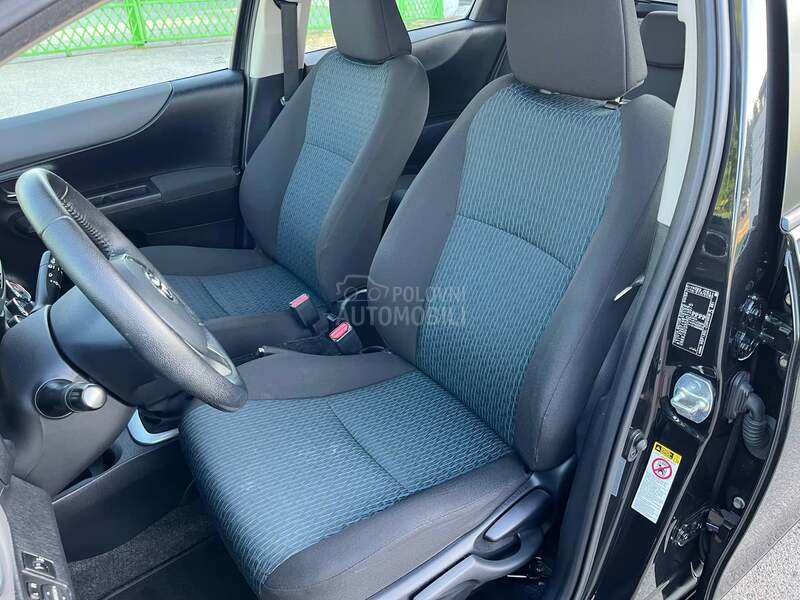 Toyota Yaris 1.3 Švajcarac