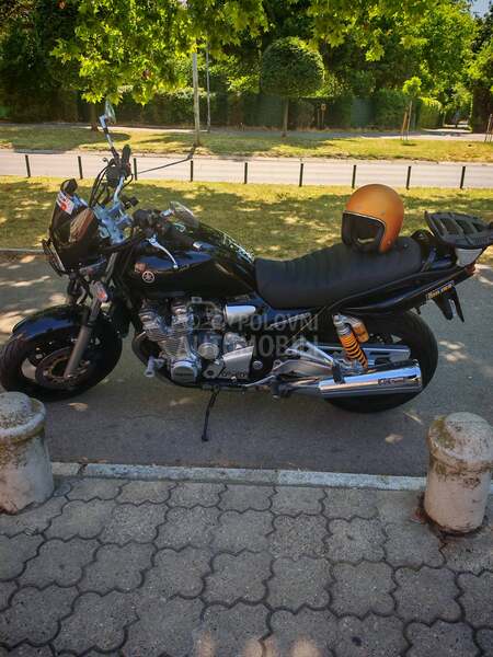 Yamaha xjr1300
