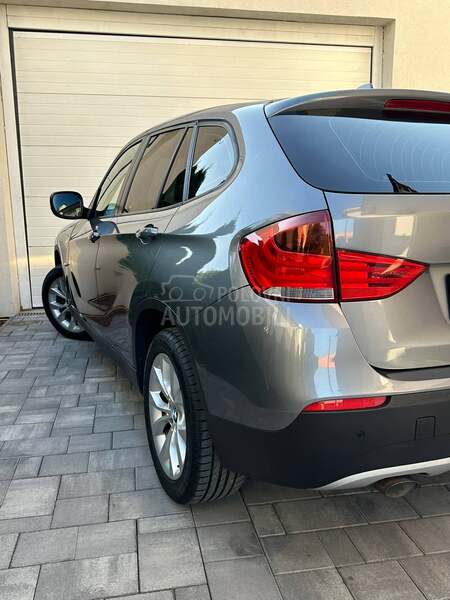 BMW X1 2.0D/XDrive/AUTOM/CH