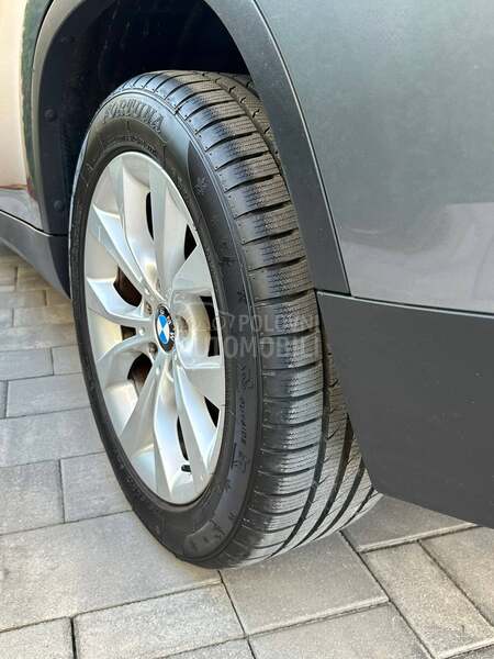 BMW X1 2.0D/XDrive/AUTOM/CH