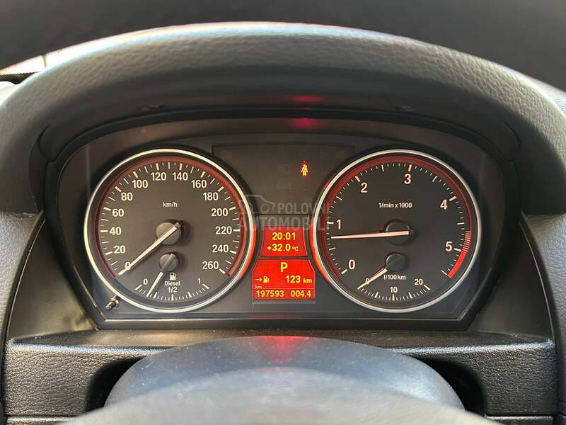 BMW X1 2.0D/XDrive/AUTOM/CH