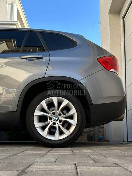 BMW X1 2.0D/XDrive/AUTOM/CH