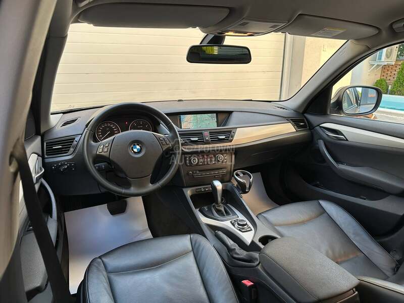 BMW X1 2.0D/XDrive/AUTOM/CH