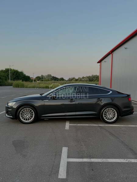 Audi A5 G-Tron