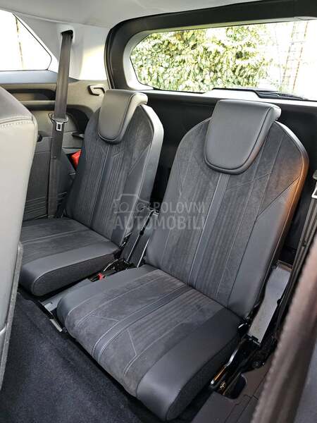 Peugeot 5008 Crossway