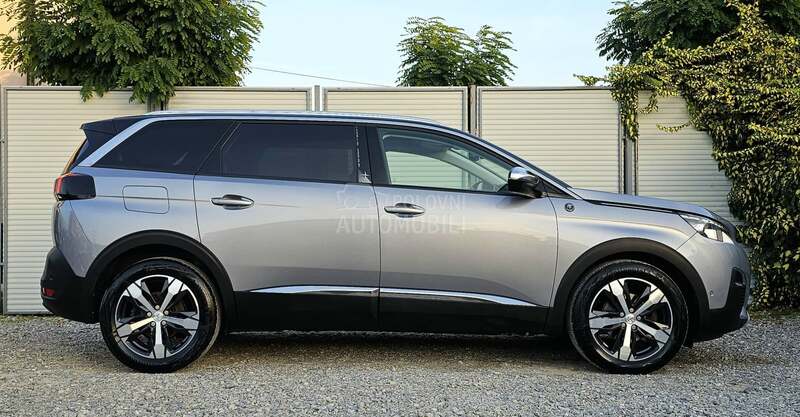 Peugeot 5008 Crossway