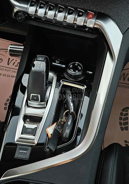 Peugeot 5008 Crossway