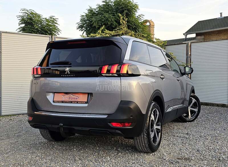 Peugeot 5008 Crossway
