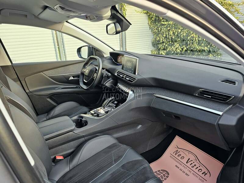 Peugeot 5008 Crossway