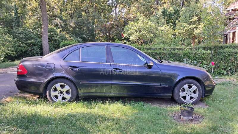 Mercedes Benz E 200 E200CDI Classic