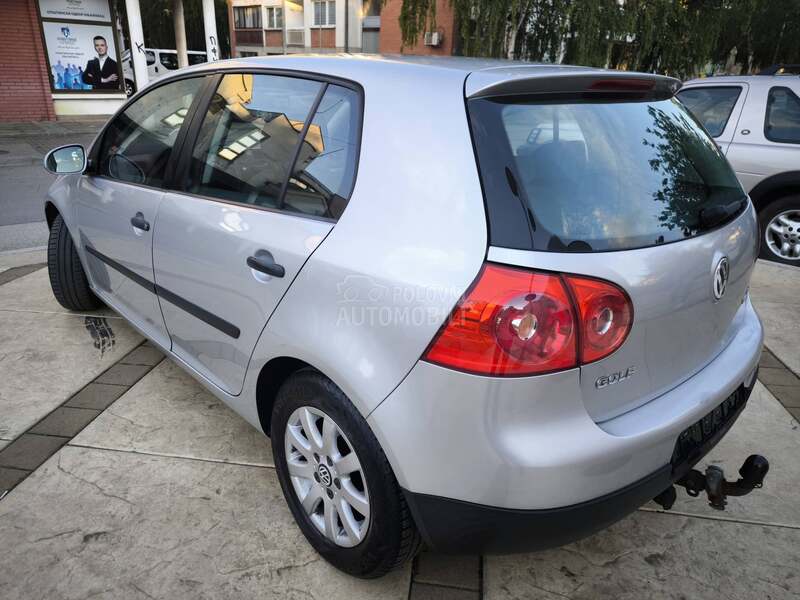 Volkswagen Golf 5 1.6 f.s.i 116.k.s