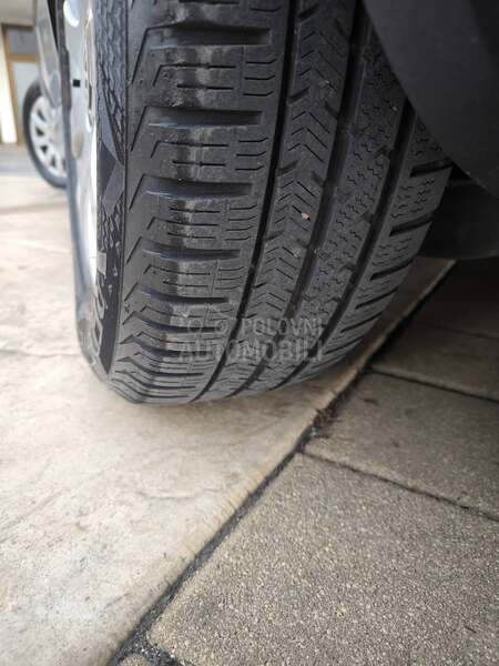 Volkswagen Golf 5 1.6 f.s.i 116.k.s