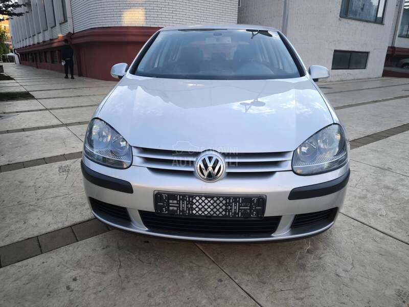 Volkswagen Golf 5 1.6 f.s.i 116.k.s