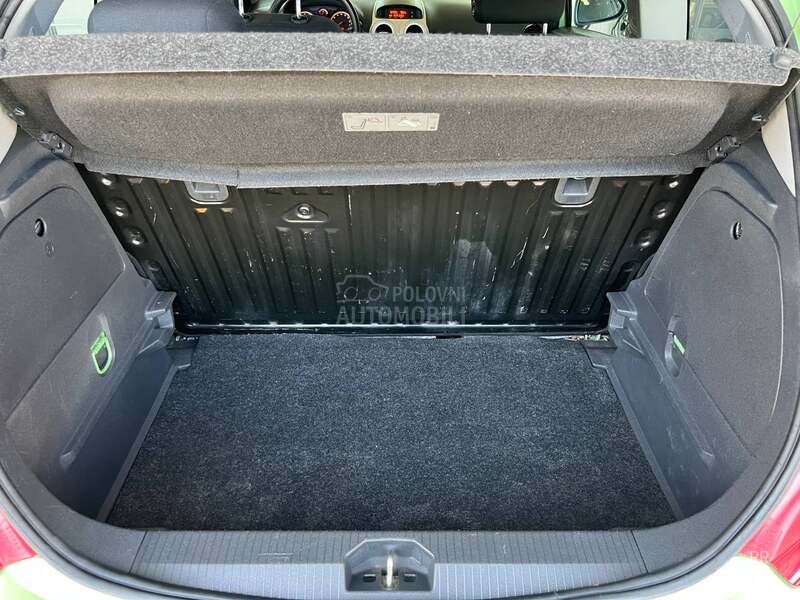 Opel Corsa D 1.2B N E M A C