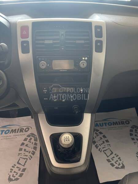 Hyundai Tucson 4 X 4  2.0