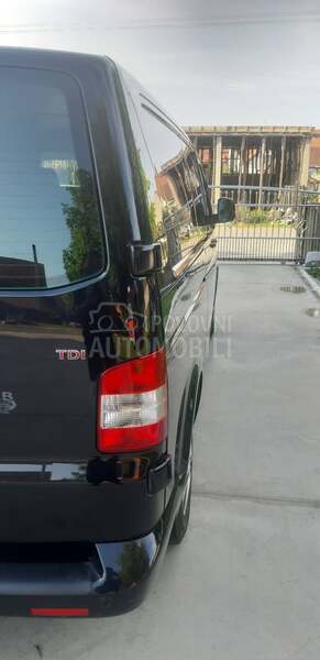 Volkswagen Transporter T5 čitaj opis