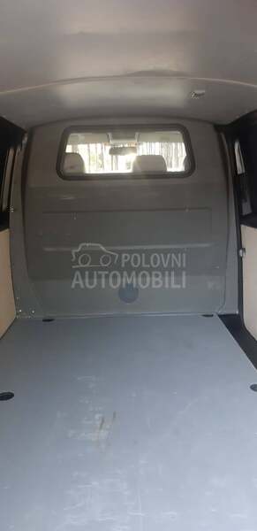 Volkswagen Transporter T5 čitaj opis