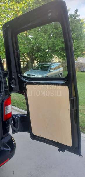 Volkswagen Transporter T5 čitaj opis