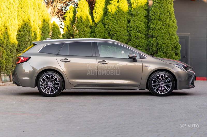 Toyota Corolla HYBRID/EXECUTIVE