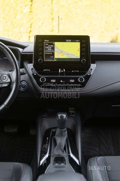 Toyota Corolla HYBRID/EXECUTIVE