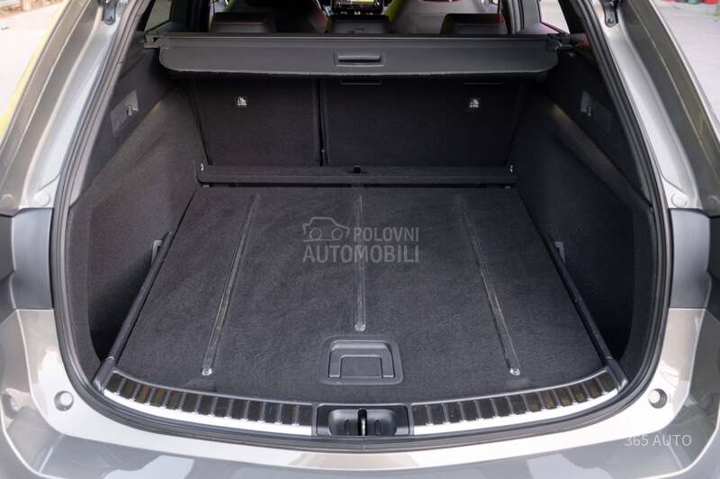 Toyota Corolla HYBRID/EXECUTIVE