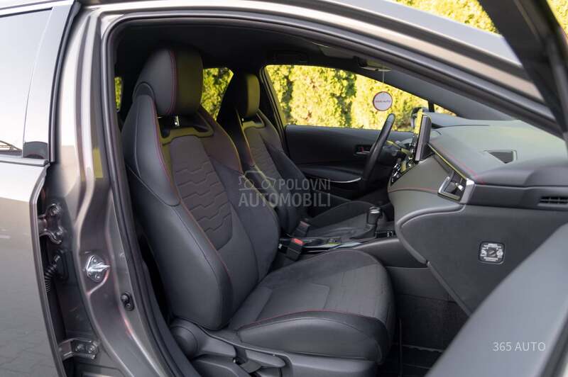 Toyota Corolla HYBRID/EXECUTIVE