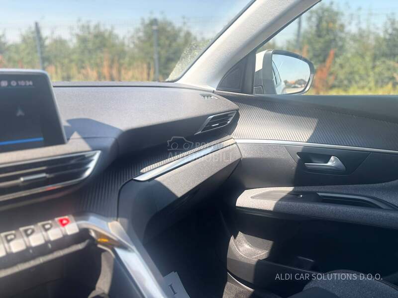 Peugeot 3008 1.2 Business