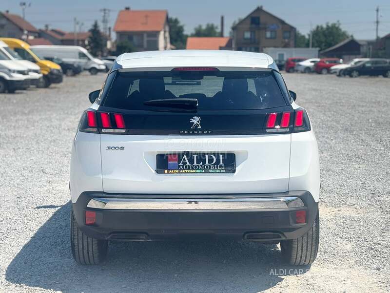 Peugeot 3008 1.2 Business