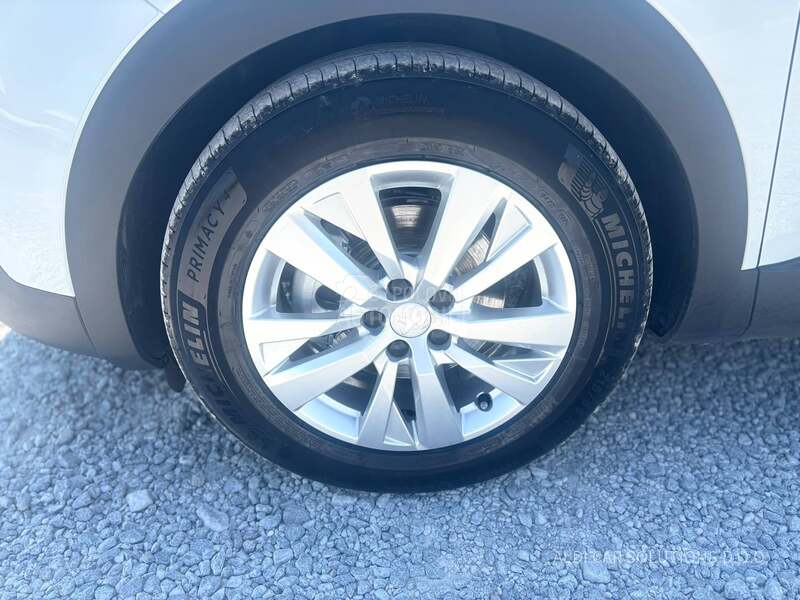 Peugeot 3008 1.2 Business