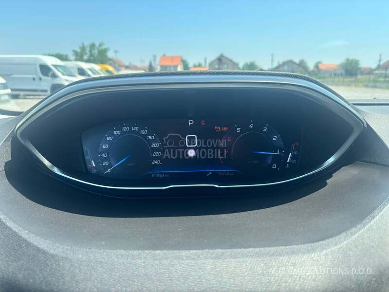 Peugeot 3008 1.2 Business