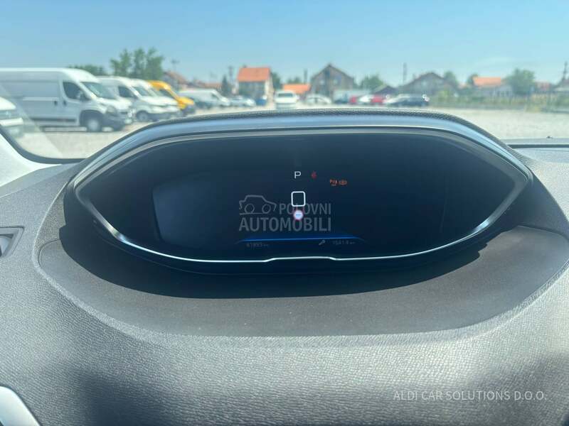 Peugeot 3008 1.2 Business