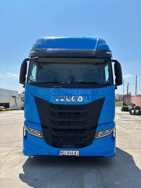 Iveco S way 460