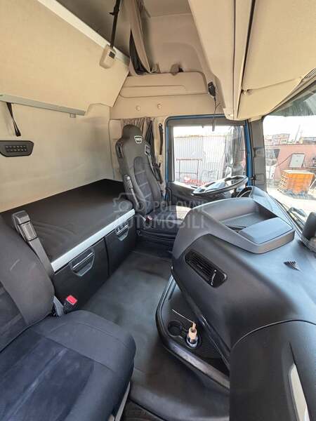 Iveco S way 460