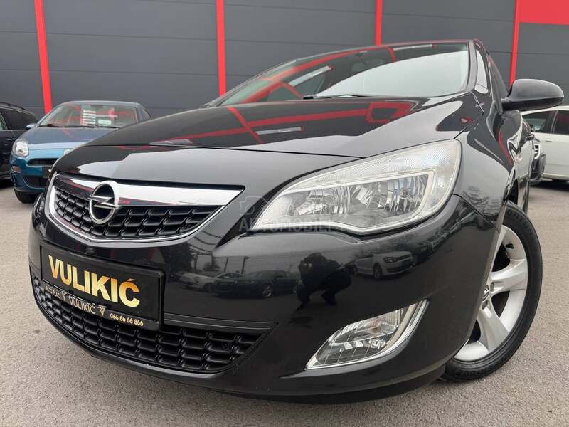 Opel Astra J RATA 148e BEZ UCESCA