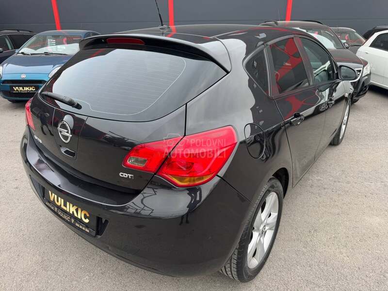 Opel Astra J RATA 148e BEZ UCESCA