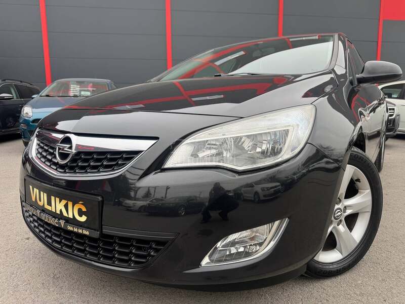 Opel Astra J RATA 148e BEZ UCESCA