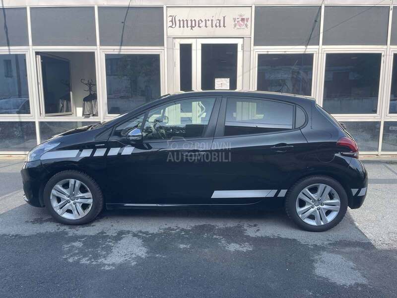 Peugeot 208 1.2 B