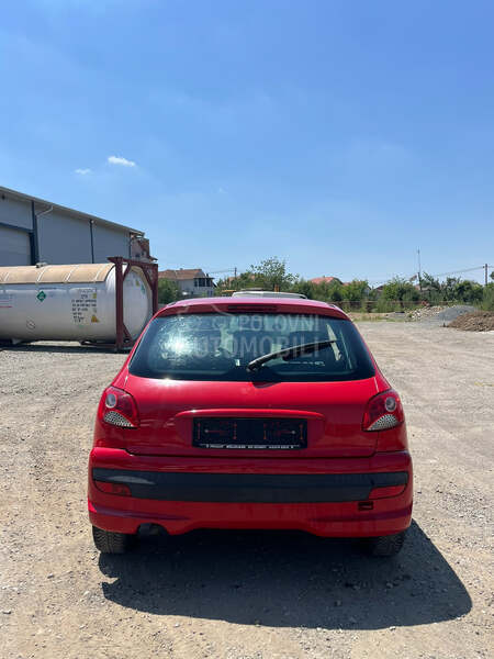 Peugeot 206 plus 