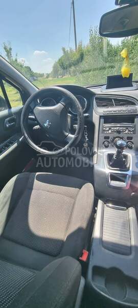 Peugeot 5008 2.0