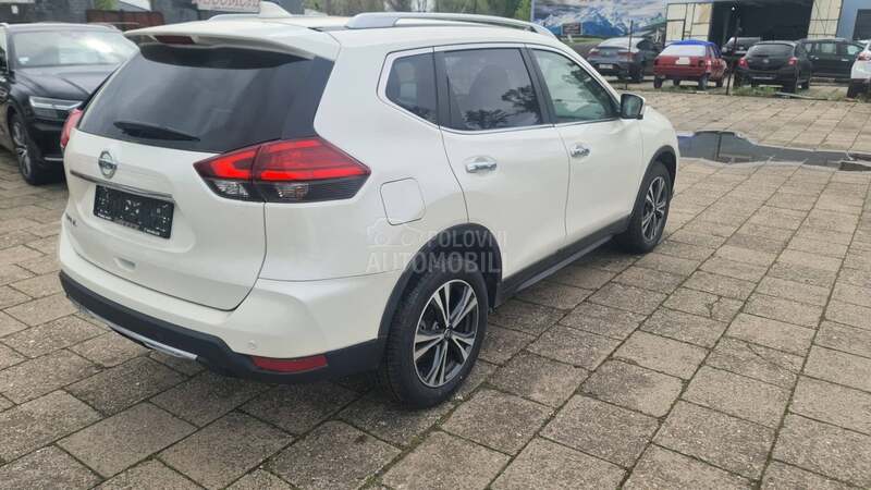 Nissan X-Trail 2.0d N O V/ LED 4X4